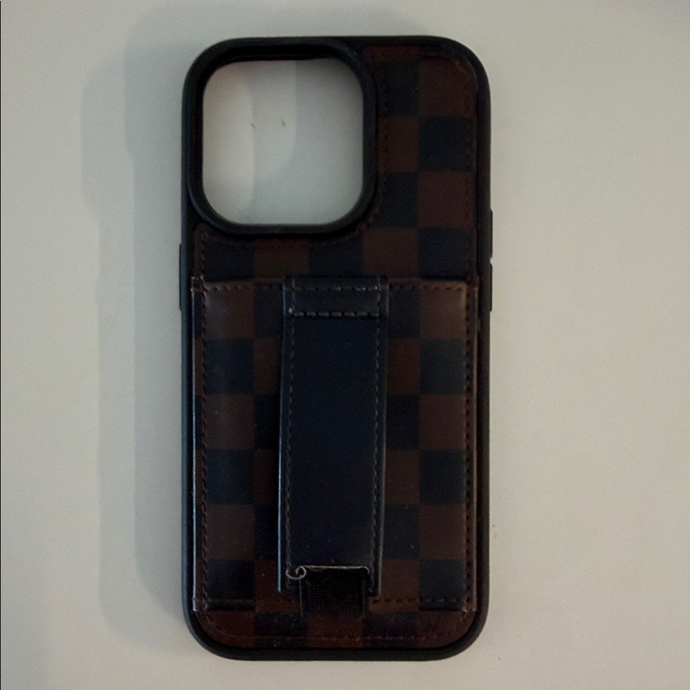 Walli iPhone 14 Pro Black and Brown Checkered Phone Case with Handle